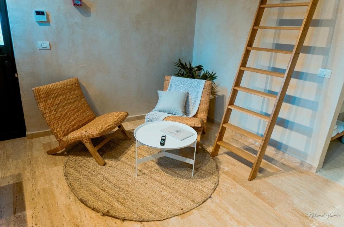 Hagafen Boutique Suites Зихрон Яков Екстериор снимка