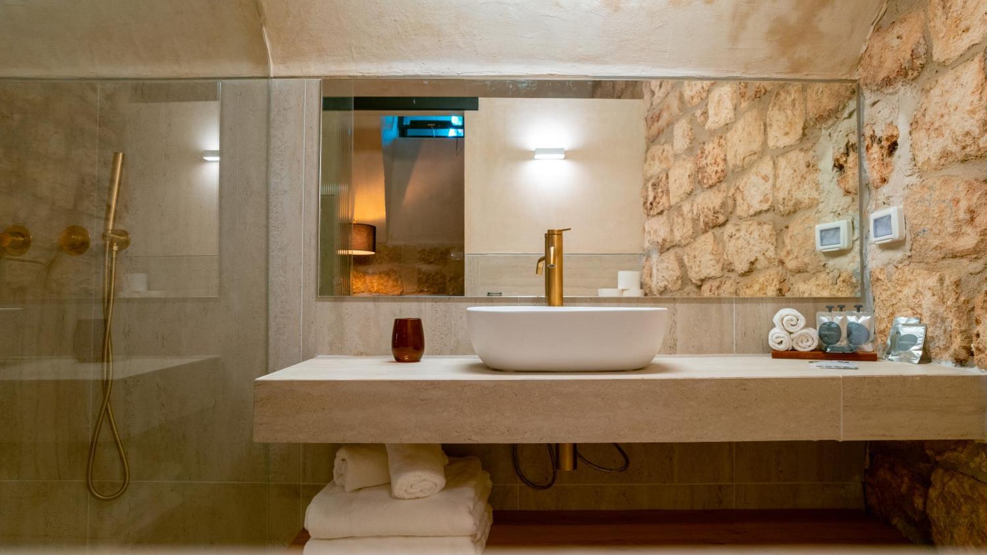 Hagafen Boutique Suites Зихрон Яков Екстериор снимка