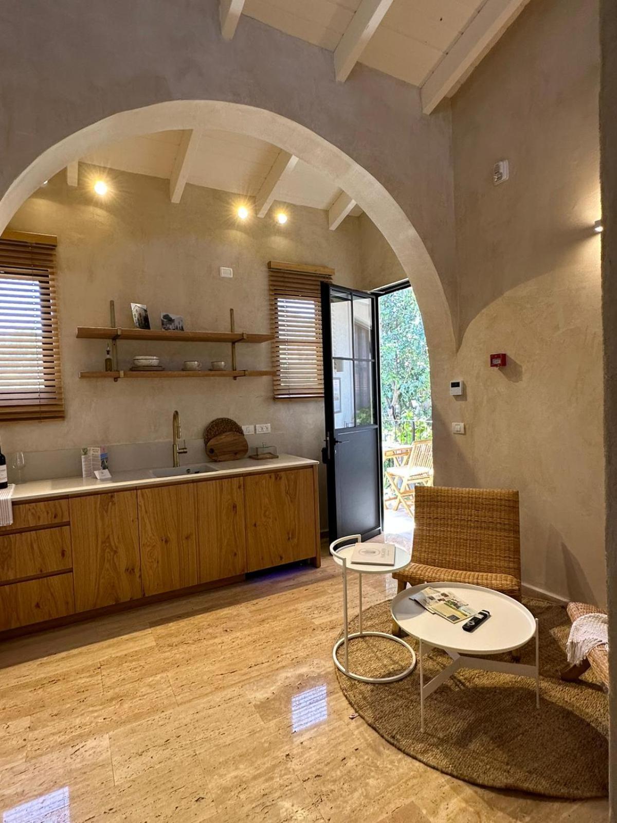 Hagafen Boutique Suites Зихрон Яков Екстериор снимка