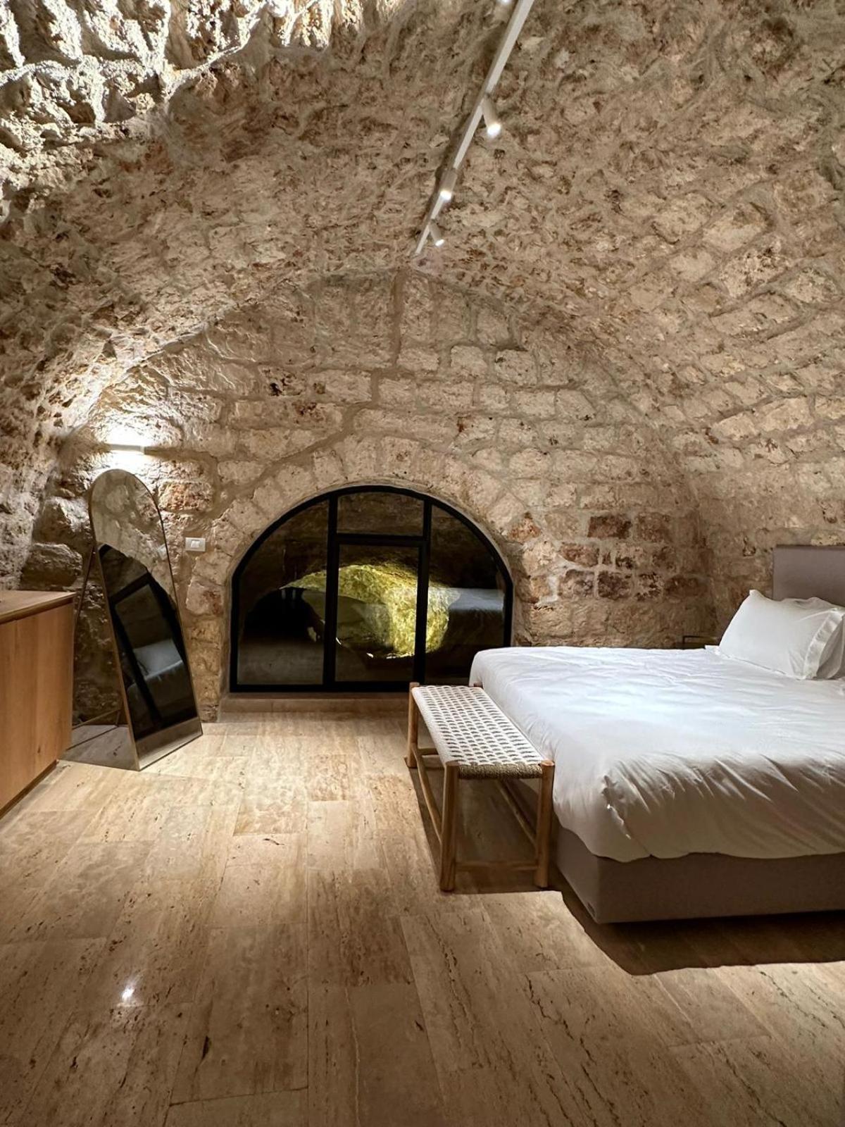 Hagafen Boutique Suites Зихрон Яков Екстериор снимка
